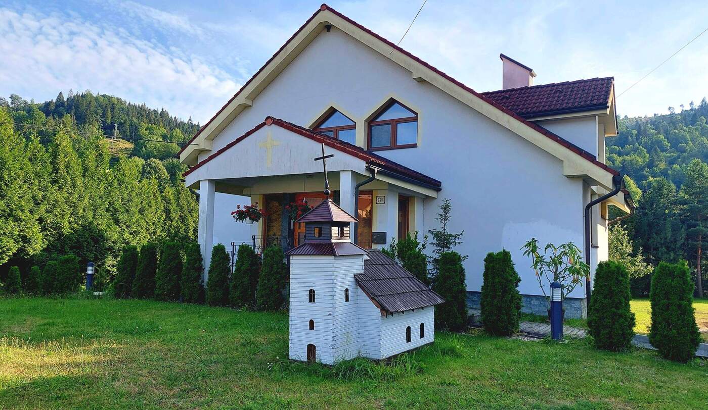 kaplnka panny marie ruzencovej nova bystrica 3