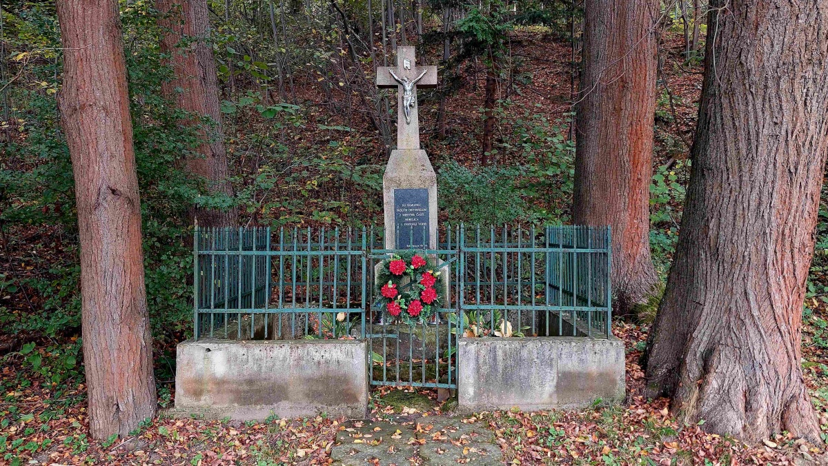 kriz venovany padlym v I svetovej vojne horelica 2