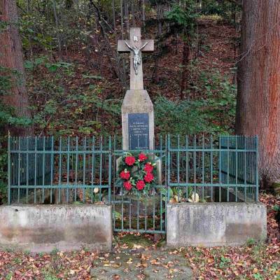 kriz-venovany-padlym-v-I-svetovej-vojne-horelica_2_original