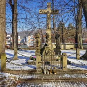 nehnutelne-narodne-kulturne-pamiatky-golgota-pri-kostole-sv-bartolomeja-apostola-cadca_2_original
