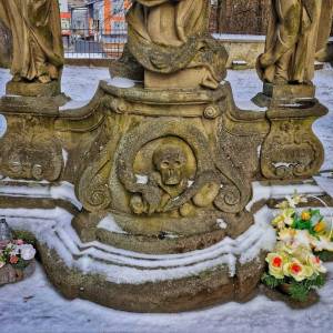 nehnutelne-narodne-kulturne-pamiatky-golgota-pri-kostole-sv-bartolomeja-apostola-cadca_3_original