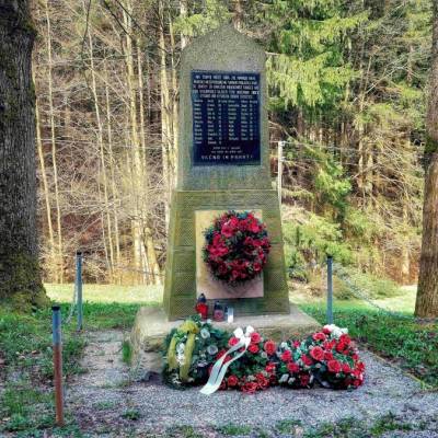 pamatnik-obetiam-na-semetesi-vysoka-nad-kysucou_3_original