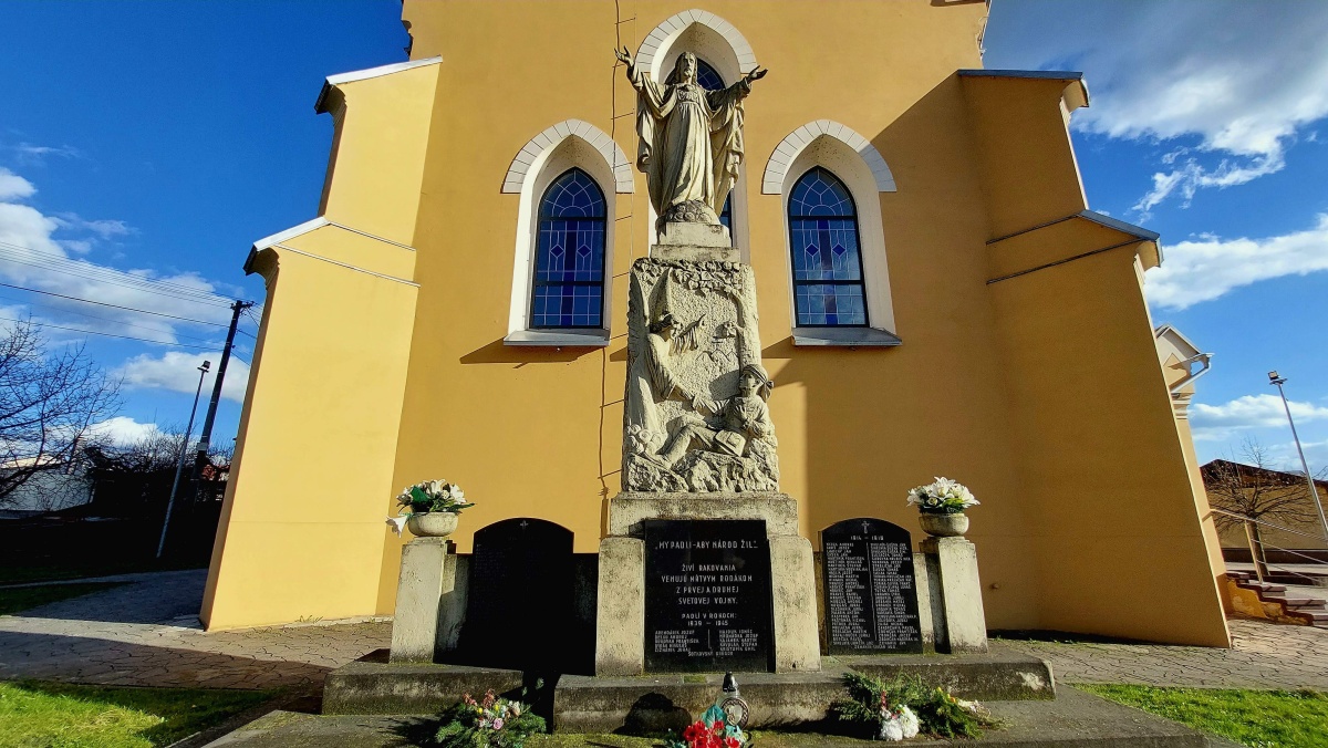 pomnik padlym spoluobcanom rakova 9