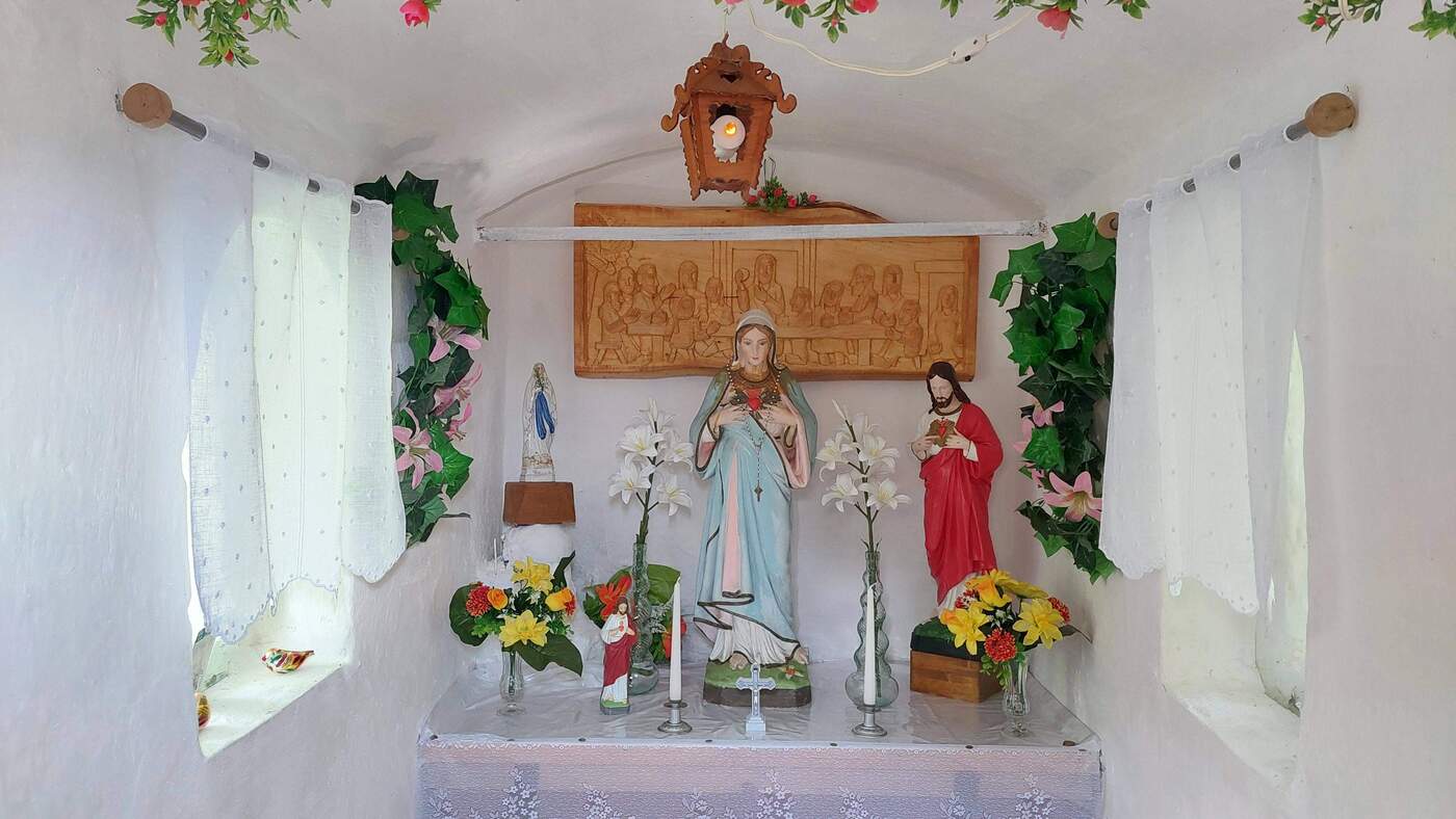 pricestna kaplnka s krizom osada husarikovci cadca 4