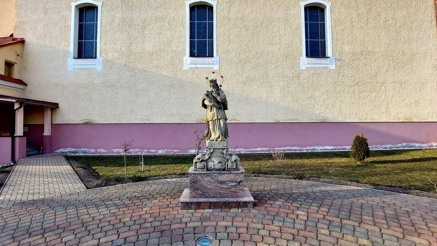 socha sv jana nepomuckeho neslusa 2