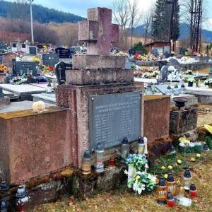 spolocny-hrob-popravenych-obcanov-semetesskej-tragedie-vysoka-nad-kysucou_1_original